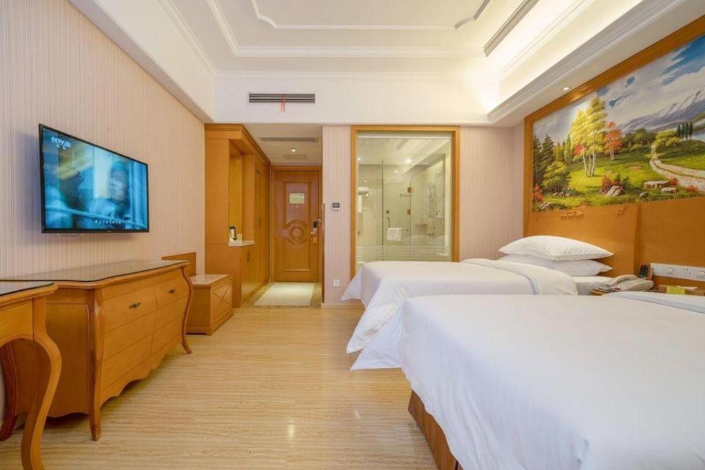 Vienna International Dishui Lingang Wanda Hotel