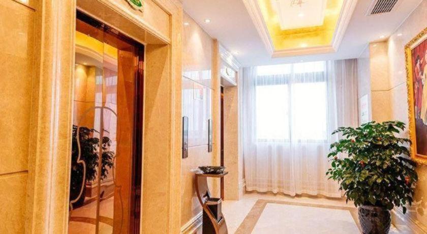 Vienna International Dishui Lingang Wanda Shanghai